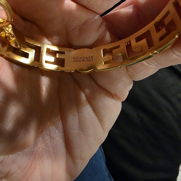 USED....FENDACE Gold Medusa BIG hoop earrings. - Picture 3 of 11